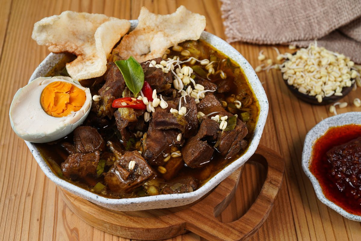 rawon-sapi-kuliner-khas-nusantara-yang-menggoda