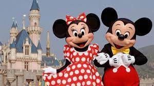 Minnie Mouse: Pacar Setia Mickey Mouse yang Ikonik