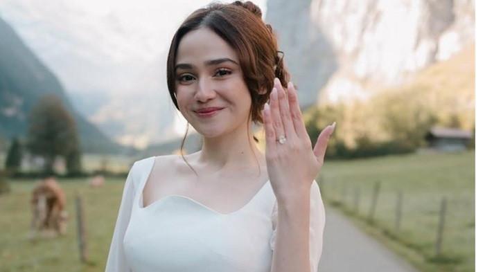 Syifa Hadju Lamaran