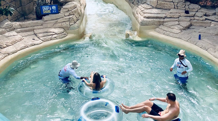 Aquaventure Dubai: Surga Petualangan Air Terbesar yang Bikin Liburan Makin Seru