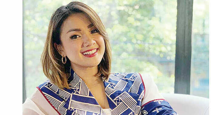 Karakter Akting Nirina Zubir yang Membuatnya Berbeda
