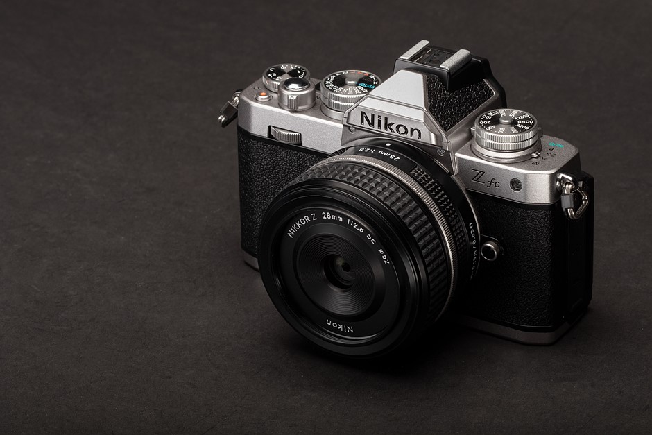 Nikon Z fc, Kamera Retro dengan Fitur Modern Tercanggih